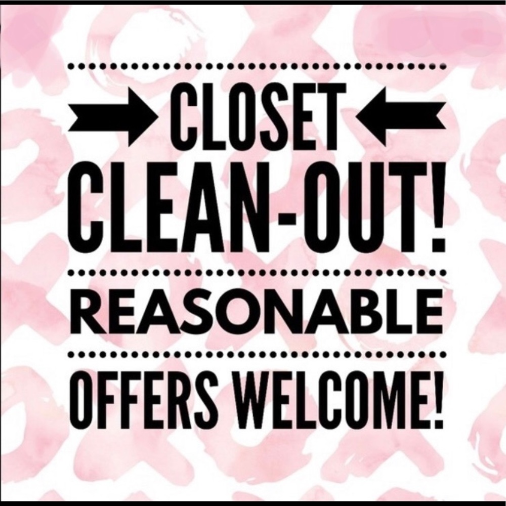 🛍 CLOSET CLEAN OUT 🛍 BUNDLE & SAVE 😁